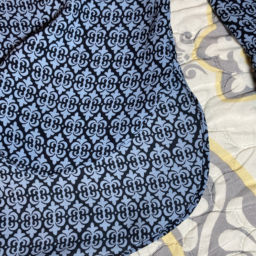 Loft Patterned Work Blouse Roll-Up Sleeves Size Medium - Picture 3 of 12